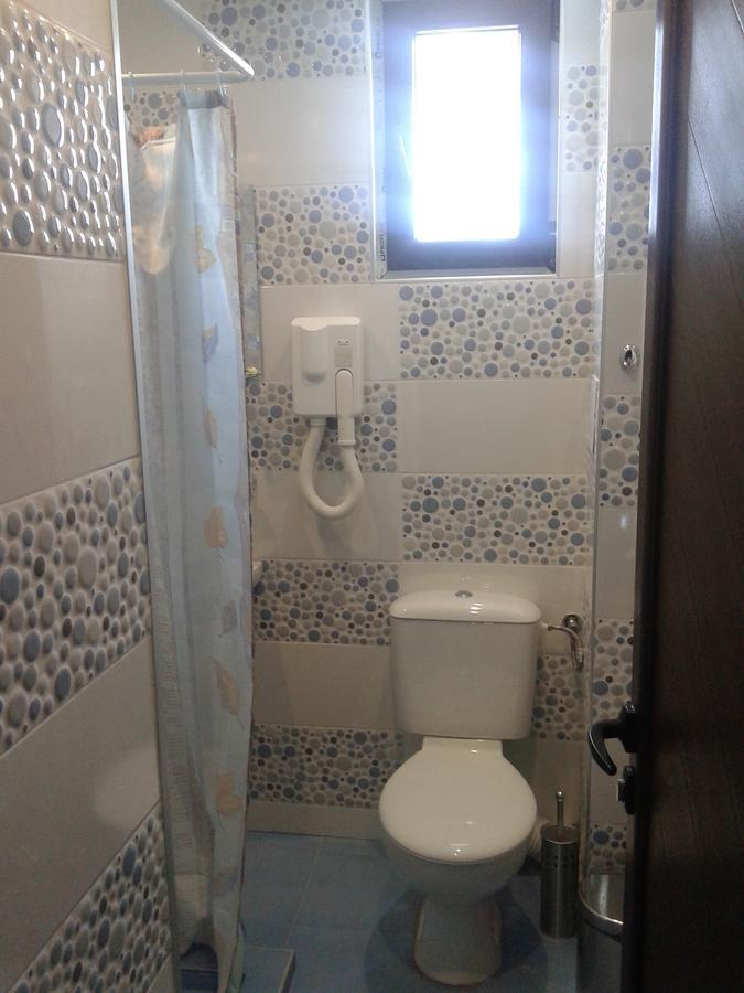 Family Hotel Balkana Aprilci Kültér fotó